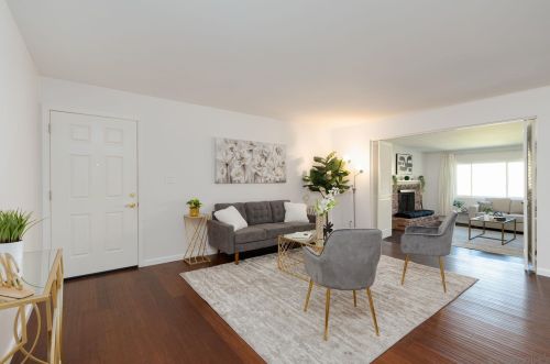 4659 Berwick Dr, San Diego CA 92117-4233 exterior