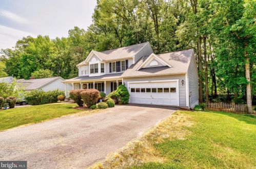6816 Orchid Ln, Fredericksburg, VA 22407-8501