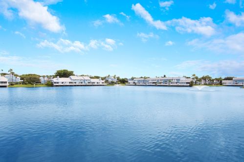 1219 Ocean Dunes Cir, Jupiter FL  33477-9150 exterior