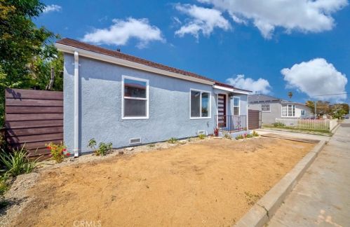 4567 120th St, Hawthorne CA  90250-2965 exterior