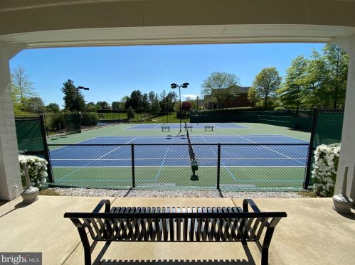 15480 Championship Dr, Haymarket VA  20169-6107 exterior