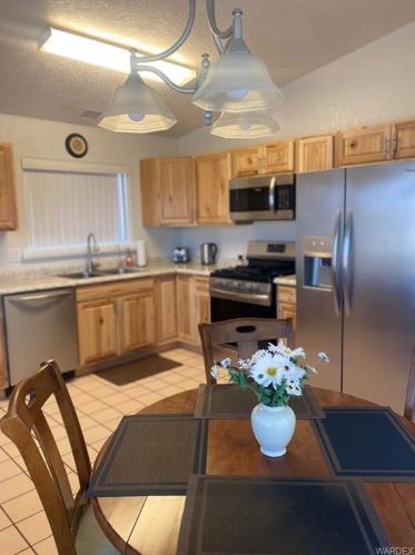 5780 Bernstein Dr, Bullhead City AZ  86426-8832 exterior