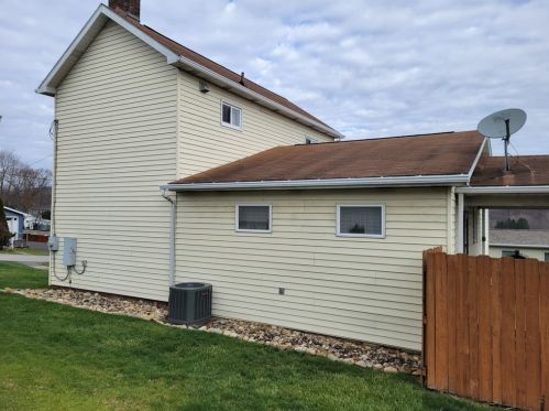 224 German St, West Newton, PA 15089-1282