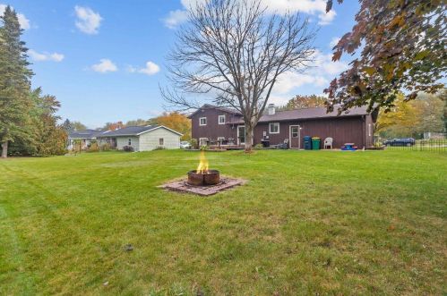 1042 Buttermilk Creek Dr, Fond Du Lac, WI 54935-6119