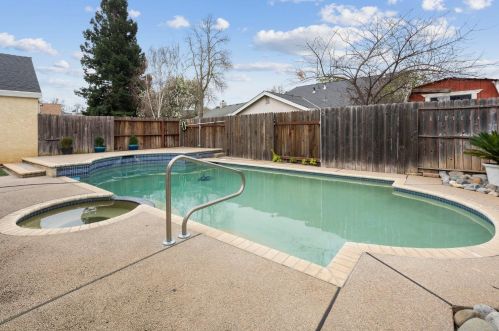 9420 Trenholm Dr, Elk Grove CA  95758-6533 exterior