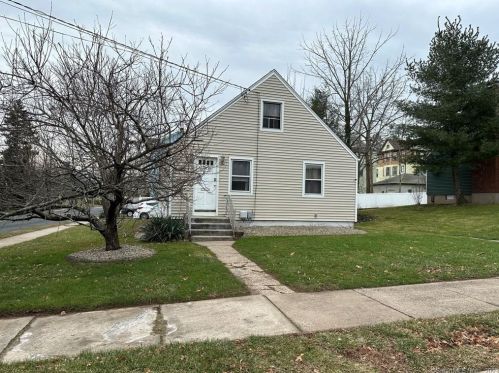 40 Hayes St, New Britain, CT 06053-2814