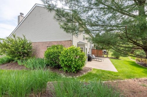 7082 Clubview Dr, Bridgeville PA  15017-1097 exterior