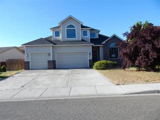 163 Erica Dr, Richland, WA 99352-8463