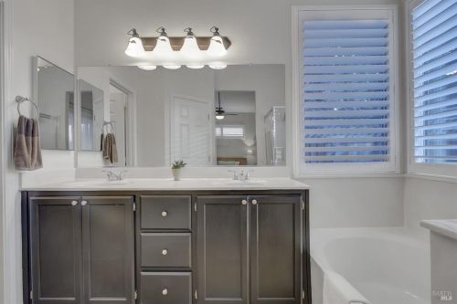 885 Turquoise St, Vacaville CA  95687-7810 exterior