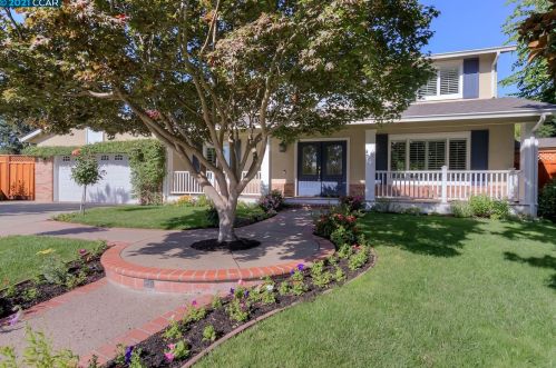 70 Calistoga Ct, Danville, CA 94526-3004