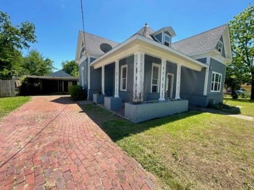 1615 Division St, Greenville TX  75401-5856 exterior