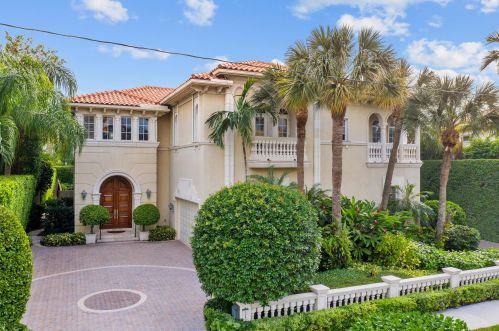242 Everglade Ave, Palm Beach, FL 33480-3730