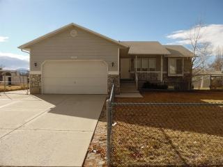 2766 Corbin Dr, Salt Lake City UT  84120-6354 exterior
