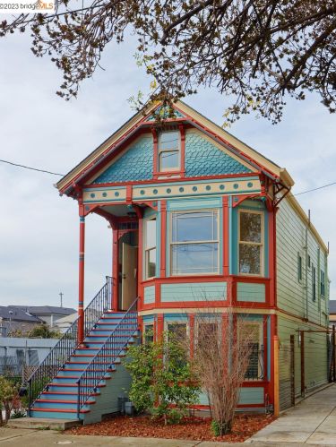 2509 Filbert St, Oakland CA 94607-2920 exterior