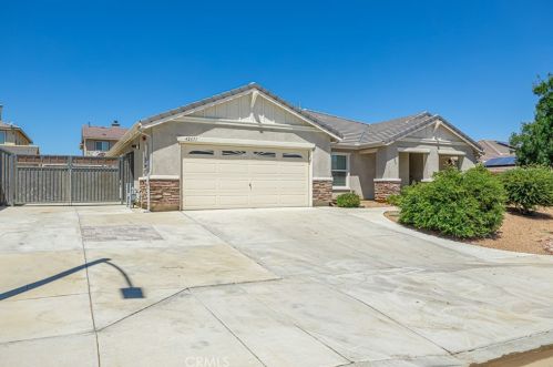 42651 Raywood Dr, Lancaster, CA 93536-7434