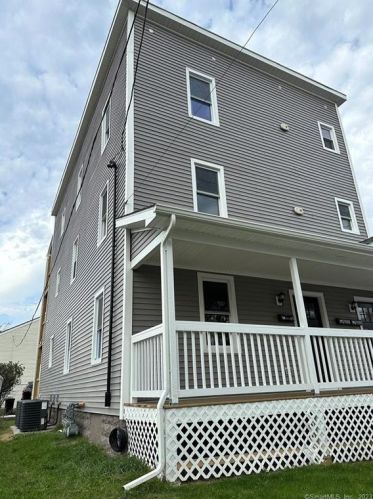 45 Beardsley St, Bridgeport CT  06607-1611 exterior