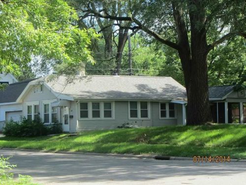 450 Columbia St, Waterloo, IA 50703-3622