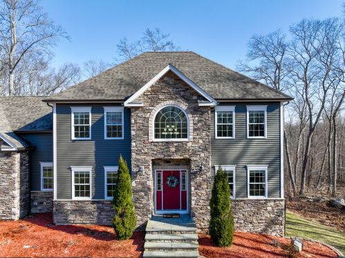 119 Goldberg Rd, Colchester, CT