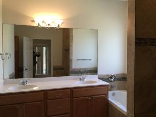 1818 Ramona Cir, San Marcos TX  78666-2249 exterior