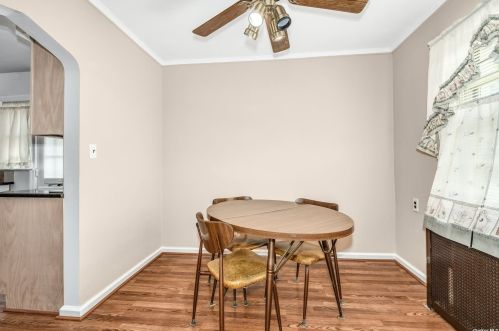 138 Wilton St, New Hyde Park NY  11040-3832 exterior