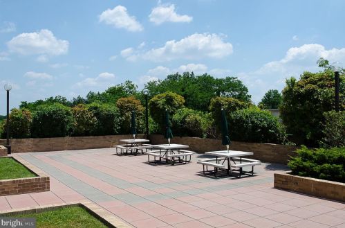 3713 George Mason Dr, Falls Church VA  22041-3761 exterior