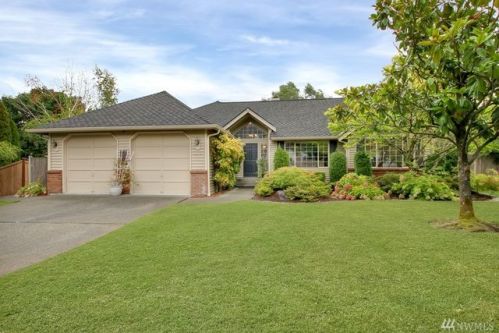 2115 24th St, Puyallup, WA 98372-5167