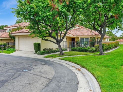 525 Pebble Beach Pl, Fullerton, CA 92835-2727