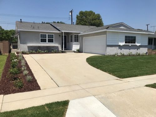 15135 Midcrest Dr, Whittier, CA 90604-2155