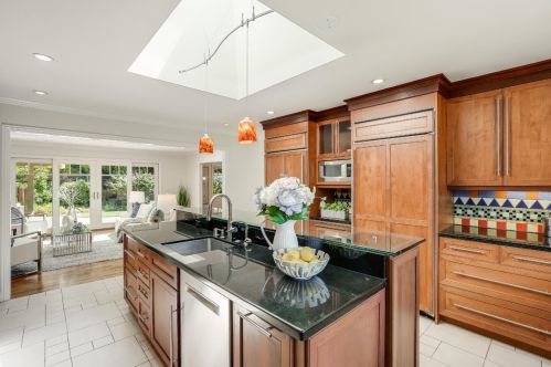 368 Fontainbleau Ter, Los Altos CA  94022-2229 exterior