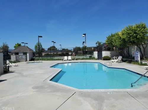 20055 Canyon View Dr, Santa Clarita CA  91351-5724 exterior
