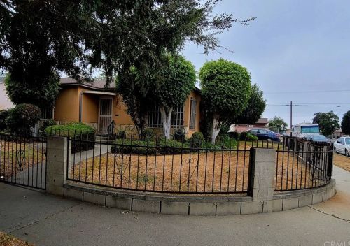 1320 132nd St, Compton, CA 90222-1929
