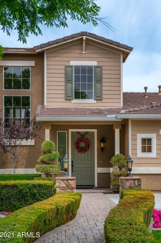 2976 Cullumber St, Gilbert, AZ 85234-6348