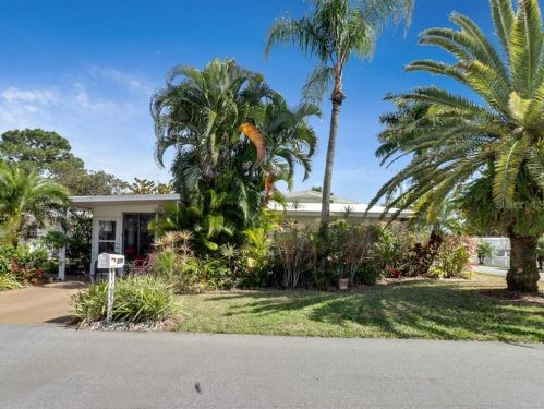 210 Brigantine Way, Nokomis, FL 34275-2517
