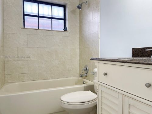 2666 72nd St, Hialeah FL  33016-5419 exterior