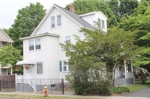14 Rembert St, Wallingford, CT 06492-3624