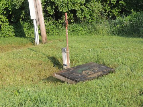 8032 Martinsburg Rd, Mount Vernon OH  43050-9075 exterior