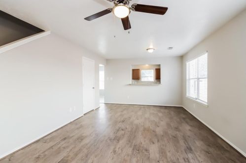 1406 Sycamore Leaf Way, Conroe TX  77301-5302 exterior