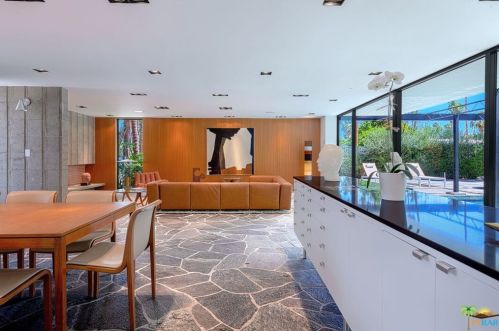 1207 Calle De Maria, Palm Springs CA  92264-8503 exterior