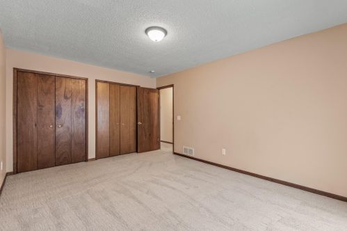 5106 148th St, Saint Paul MN 55124-6923 exterior