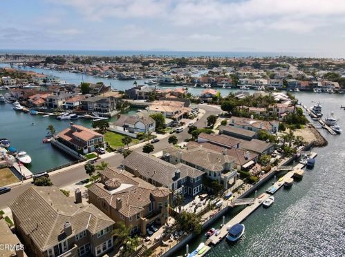 4157 Hemlock St, Oxnard CA  93035-1441 exterior