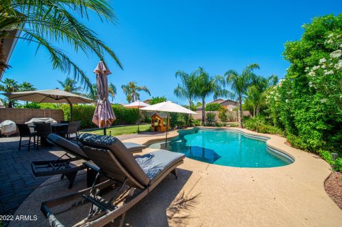 4376 Anderson Dr, Phoenix, AZ 85032-9229