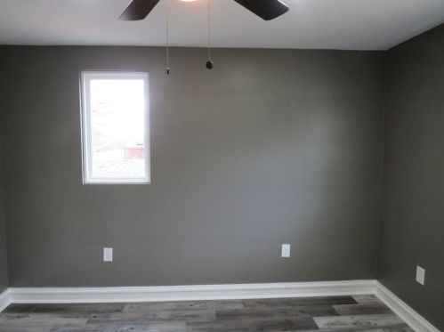 4607 Clubvue Dr, Pittsburgh PA  15236-4803 exterior