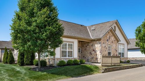 5317 Sheffield Cir, Zanesville, OH 43701-6505