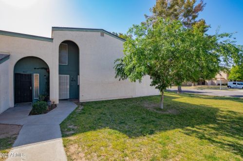 4619 Continental Dr, Glendale, AZ 85308-3442