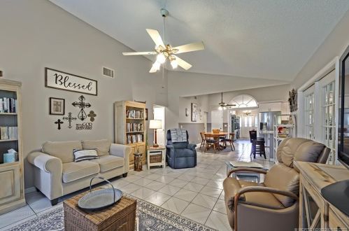 1773 Berkshire Blvd, Fort Pierce FL  34952-7112 exterior