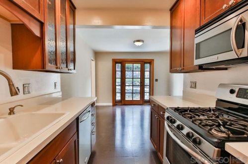 7574 Seneca Pl, La Mesa CA  91942-8837 exterior