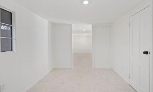 2436 Adriatic Ave, Long Beach CA 90810-3313 exterior