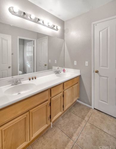 13842 Beech St, Victorville CA  92392-5531 exterior