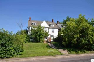 1201 4th St, Duluth, MN 55805-2334