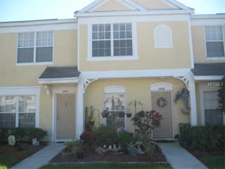 2468 Lake Woodberry Cir, Brandon, FL 33510-2712